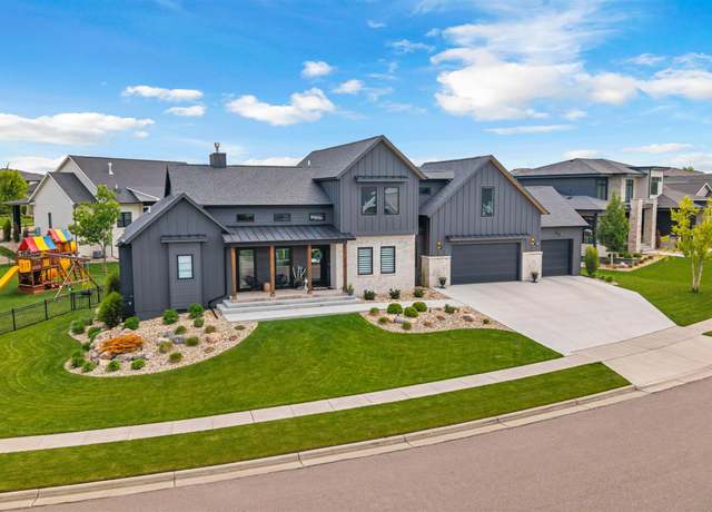 Property at 212 N Autumnwood Ct, Sioux Falls, SD 57110, 5 beds, 3.5 baths