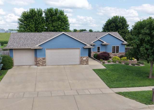 Property at 212 S Augusta Ave, Brandon, SD 57005, 4 beds, 3 baths