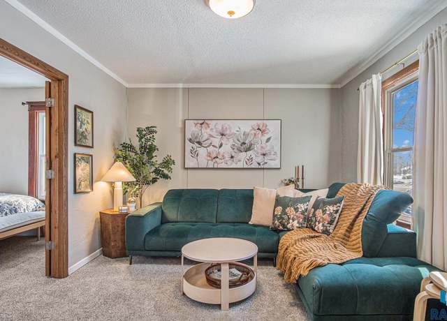 Property at 316 NW 9th St St, Madison, SD 57042, 3 beds, 1.5 baths