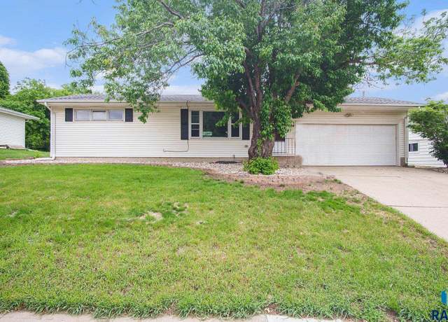 Property at 804 S Jessica Ave, Sioux Falls, SD 57103, 2 beds, 1 bath