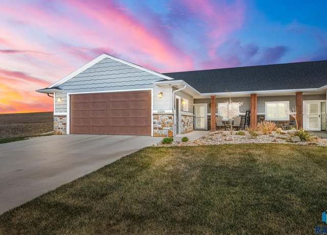 Property at 6500 E Twin Pines Dr, Sioux Falls, SD 57110, 3 beds, 2 baths