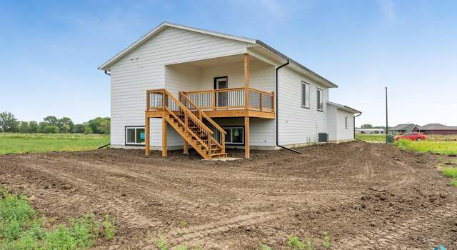 Photo of 805 N Independent Ave, Lennox, SD 57039