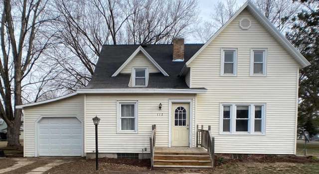 Photo of 112 E Broad Ave, Flandreau, SD 57028