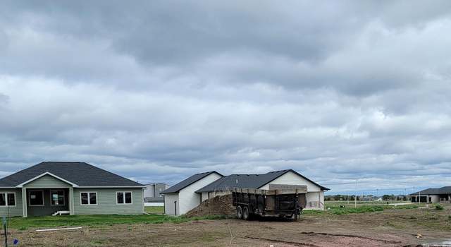 Photo of 436 Blue Ox Cir, Harrisburg, SD 57032