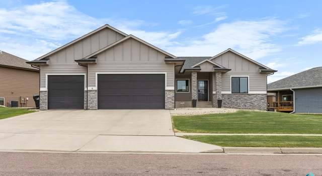 Photo of 1917 S Firefly Dr, Sioux Falls, SD 57110