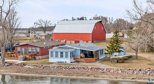 Photo of 6467 Hares Ln, Wentworth, SD 57075