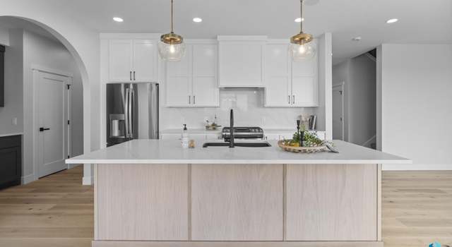 Photo of 1125 E Thompson Pl, Tea, SD 57064