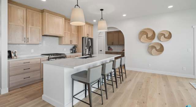 Photo of 1127 E Thompson Pl, Tea, SD 57064