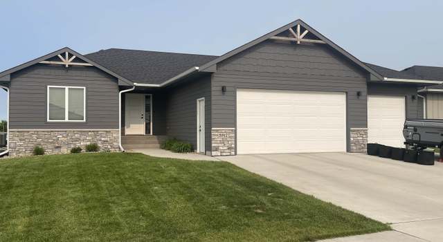 Photo of 3917 S Catcher Ct, Sioux Falls, SD 57110-6905