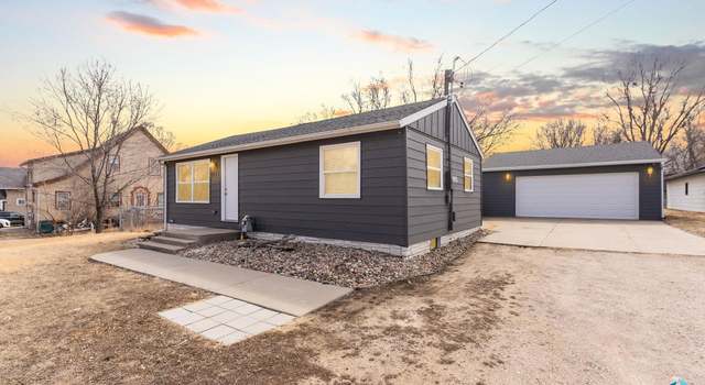 Photo of 2111 E 31st St N, Sioux Falls, SD 57104