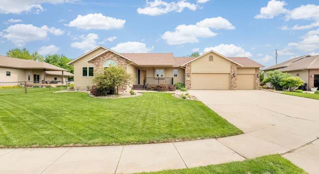 Photo of 602 S Daly Cir, Brandon, SD 57005