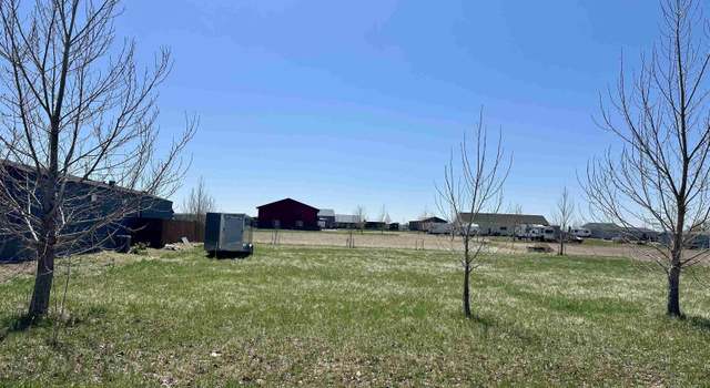 Photo of 507 Codgers Cove Rd, Pierre, SD 57501