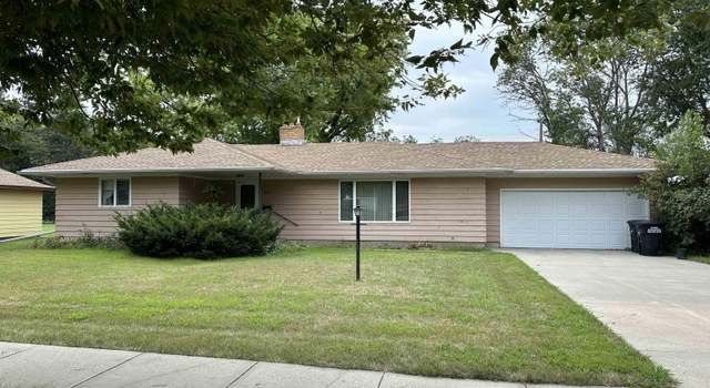Photo of 405 S Pine St, Menno, SD 57045