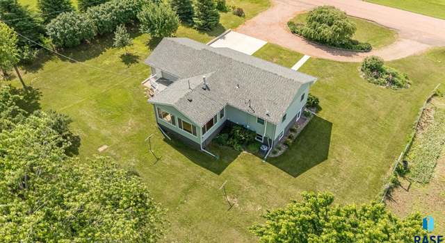 Photo of 924 Dows St, Garretson, SD 57030