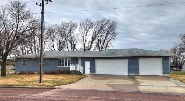 Photo of 441 S Hill St, Salem, SD 57058