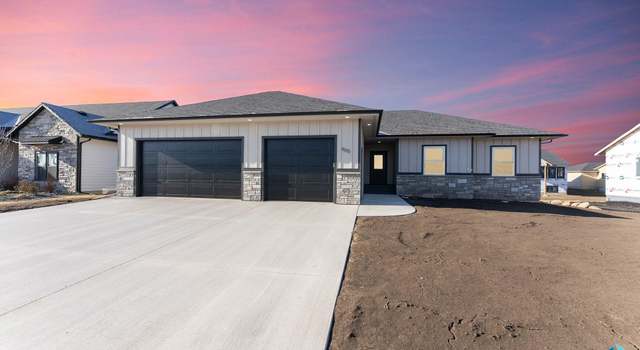 Photo of 905 Sundance St, Valley Springs, SD 57068