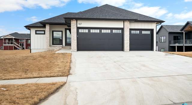 Photo of 917 N Sylvan Dr, Sioux Falls, SD 57110