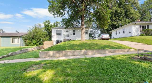 Photo of 804 S Hawthorne Ave, Sioux Falls, SD 57104