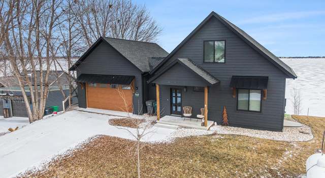 Photo of 118 NW Lake Dr, Lake Norden, SD 57248