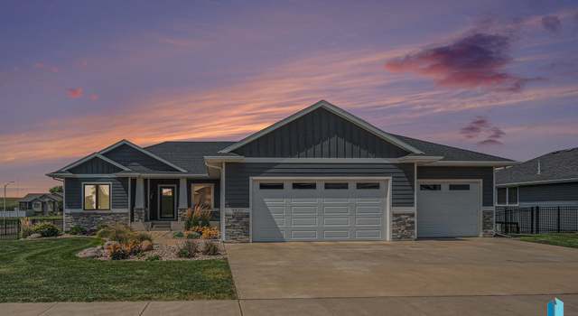 Photo of 1820 W Thomas Cir, Brandon, SD 57005-3037