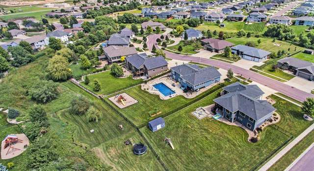 Photo of 1820 W Thomas Cir, Brandon, SD 57005-3037