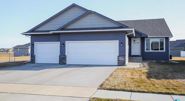 Photo of 2200 S Creekview Ave, Sioux Falls, SD 57106
