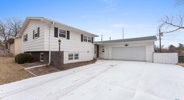 Photo of 3004 S 10th Ave, Sioux Falls, SD 57105