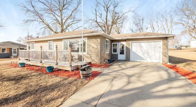 Photo of 217 S Clark St, Viborg, SD 57070