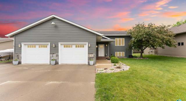 Photo of 502 S Eastern Ave, Hartford, SD 57033