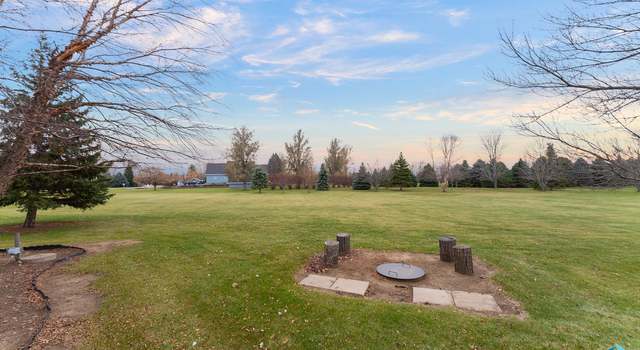 Photo of 26776 Country Acres Dr, Sioux Falls, SD 57106