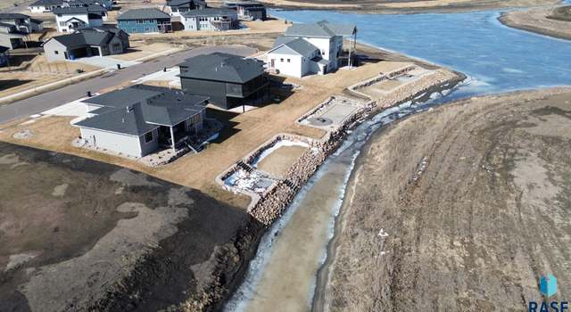 Photo of 2700 N Pickerel Cir, Tea, SD 57064