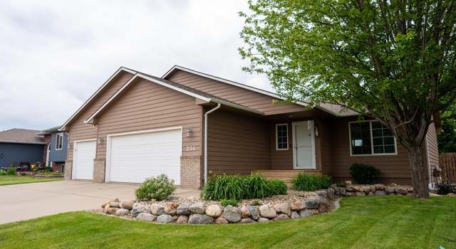 Photo of 204 W Mountain Ash St, Brandon, SD 57005