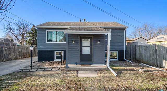 Photo of 2005 E Walnut St, Sioux Falls, SD 57103