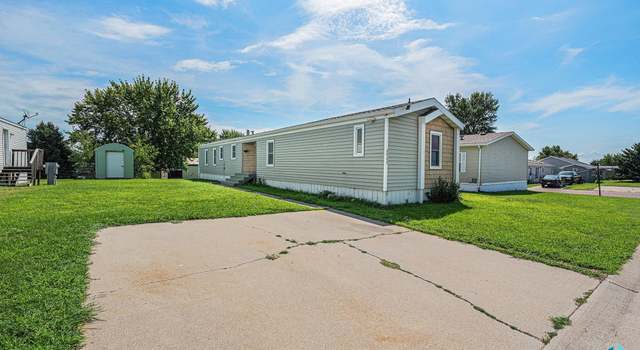Photo of 2902 Fiero Pl, Sioux Falls, SD 57104