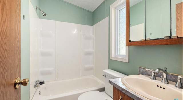 Photo of 2902 Fiero Pl, Sioux Falls, SD 57104