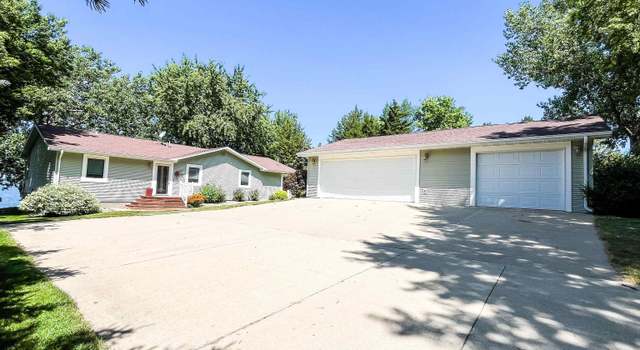 Photo of 194 E Lake Dr, Estelline, SD 57234