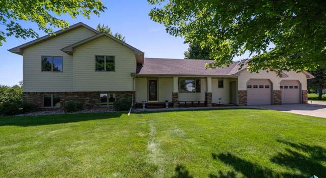Photo of 26680 Dayspring Cir, Hartford, SD 57033
