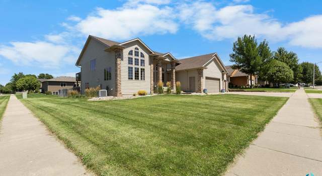 Photo of 7412 W Zinnia Cir, Sioux Falls, SD 57106