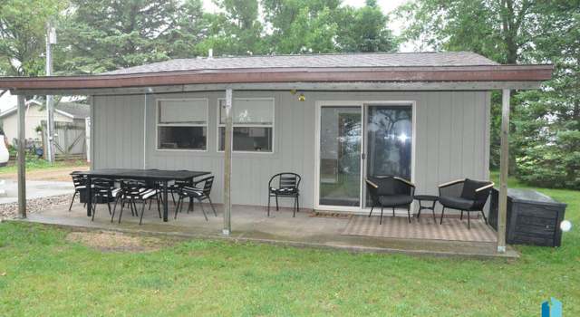 Photo of 707 S Lake Hendricks Dr, Lake Hendricks, MN 56136
