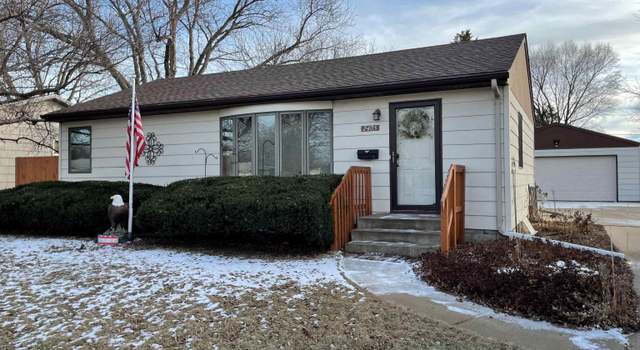 Photo of 2405 E 19th St, Sioux Falls, SD 57103