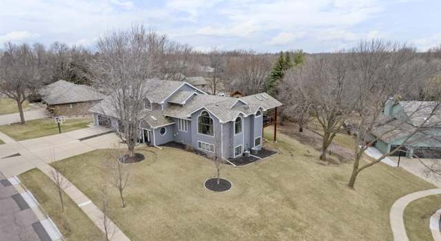 Photo of 5001 S Sweetbriar Dr, Sioux Falls, SD 57108