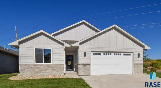 Photo of 517 N Woodland Ct, Brandon, SD 57005-3043