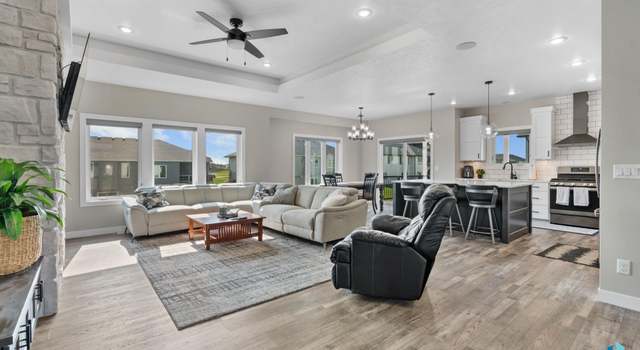 Photo of 2704 S Snow Mass Ave, Sioux Falls, SD 57110