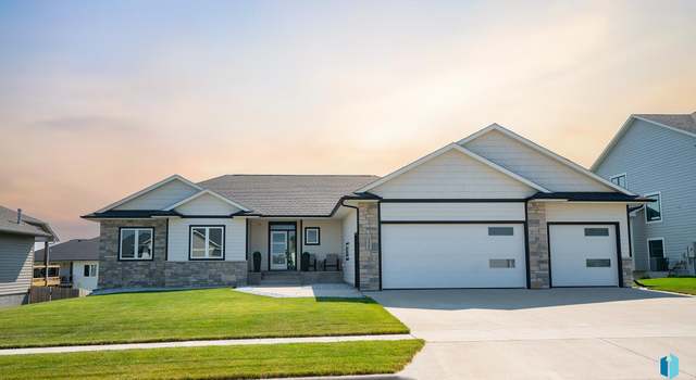 Photo of 2704 S Snow Mass Ave, Sioux Falls, SD 57110
