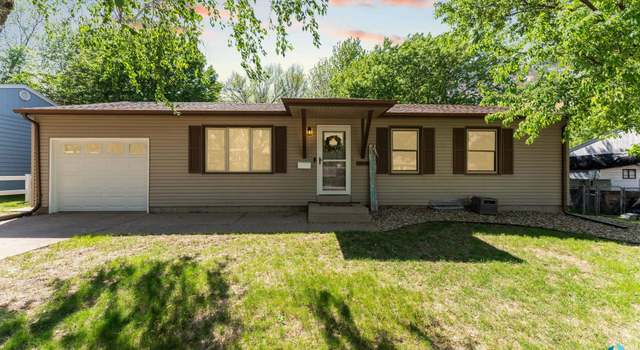 Photo of 1005 S Cloudas Ave, Sioux Falls, SD 57103