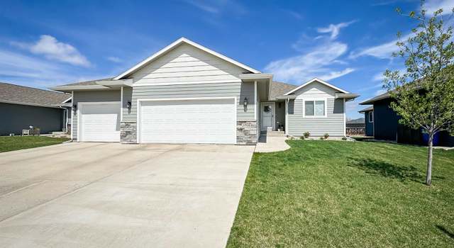 Photo of 3708 E Brewster St, Sioux Falls, SD 57108-8551