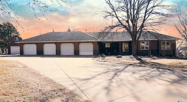 Photo of 3304 S Keith Ln, Sioux Falls, SD 57110