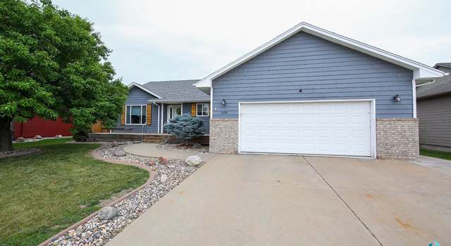 Photo of 508 Honeysuckle Dr, Harrisburg, SD 57032