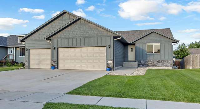 Photo of 420 Adrianna Ave, Harrisburg, SD 57032