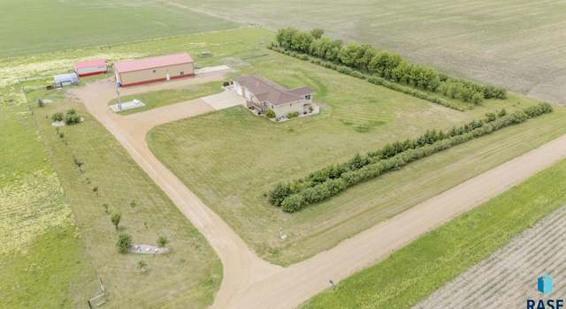 Photo of 44453 262nd St, Canistota, SD 57012